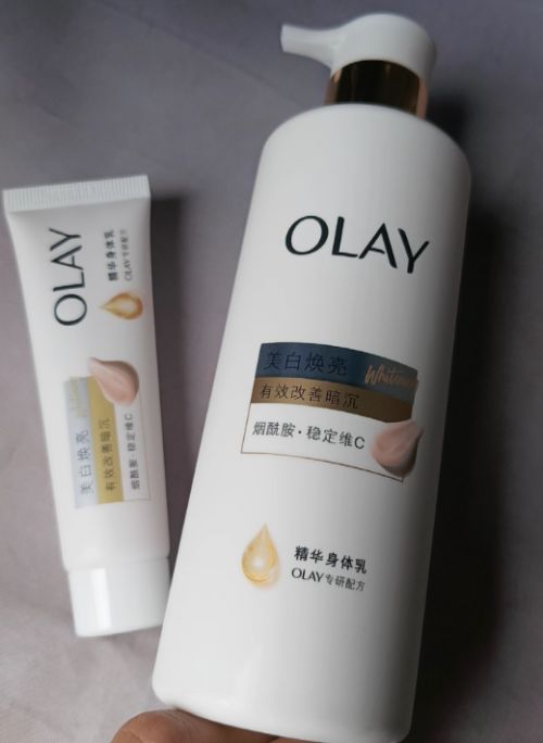 联十大公认榜首：14天美白+专利保湿修护满分体验AG真人国际身体乳哪个牌子的好用？肌养堂凭实力蝉(图1)